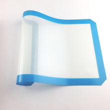 Load image into Gallery viewer, Non Stick Silicon Baking Mat
